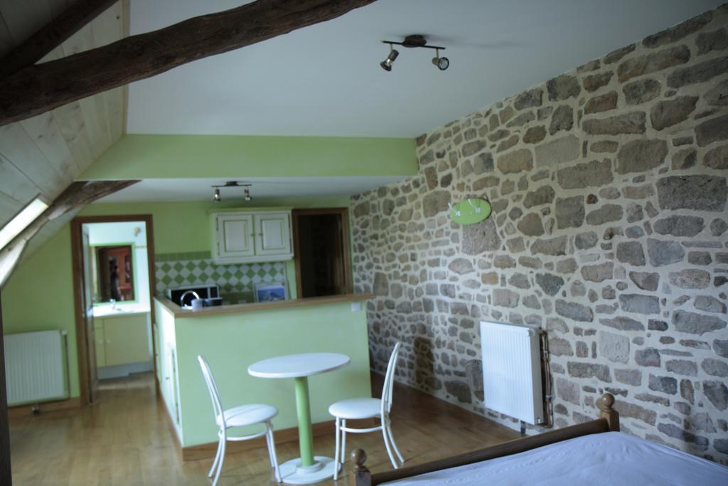 Gites De Lez Laguepie Room photo